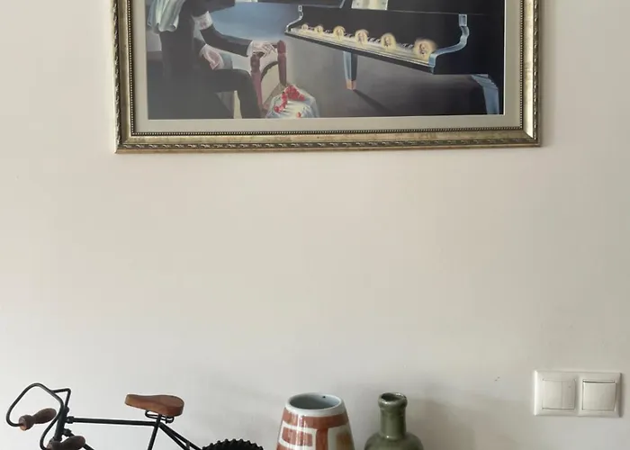 Large 2-bedroom Centre Art Апартаменты *