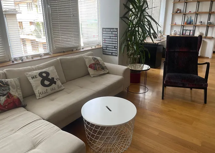 Апартаменты Large 2-bedroom Centre Art *