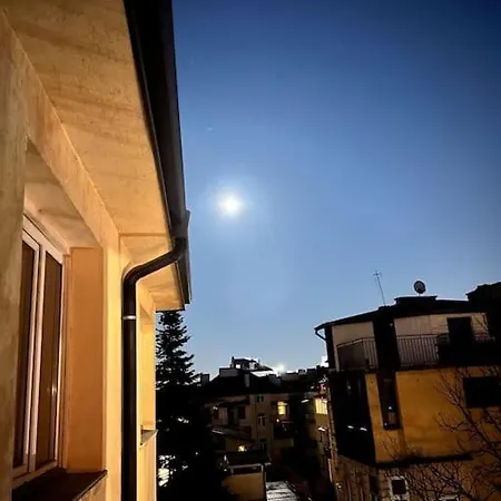 Large 2-bedroom Centre Art Apartamento Sófia