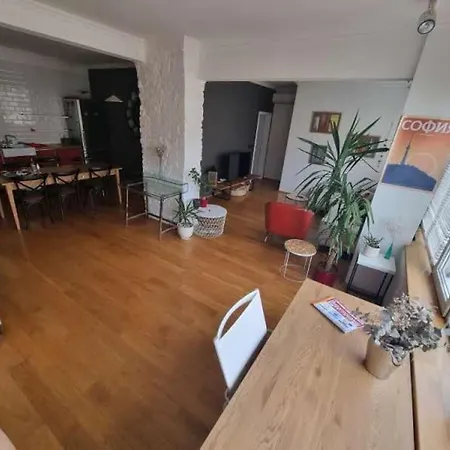 شقة Large 2-bedroom Centre Art *