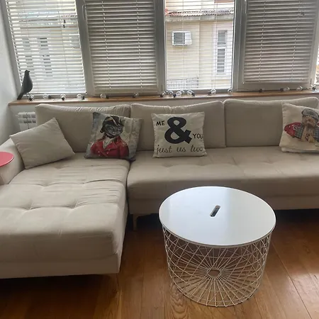 شقة Large 2-bedroom Centre Art