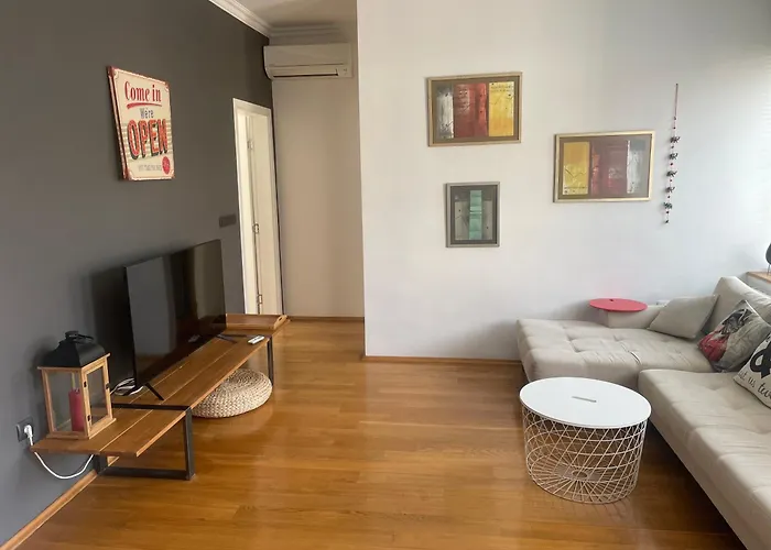 Large 2-bedroom Centre Art Sofia